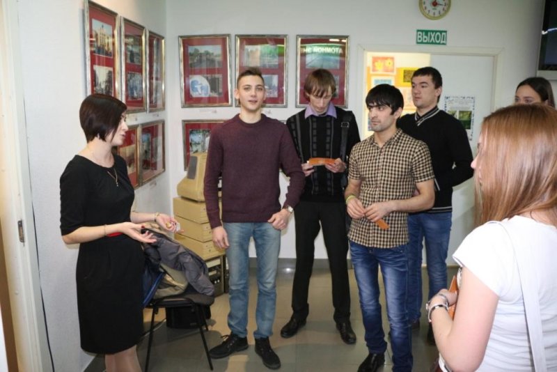 Фото к Великие стройки в России — научные и культурные аспекты: американский историк прочитал публичную лекцию в ИЦАЭ Томска