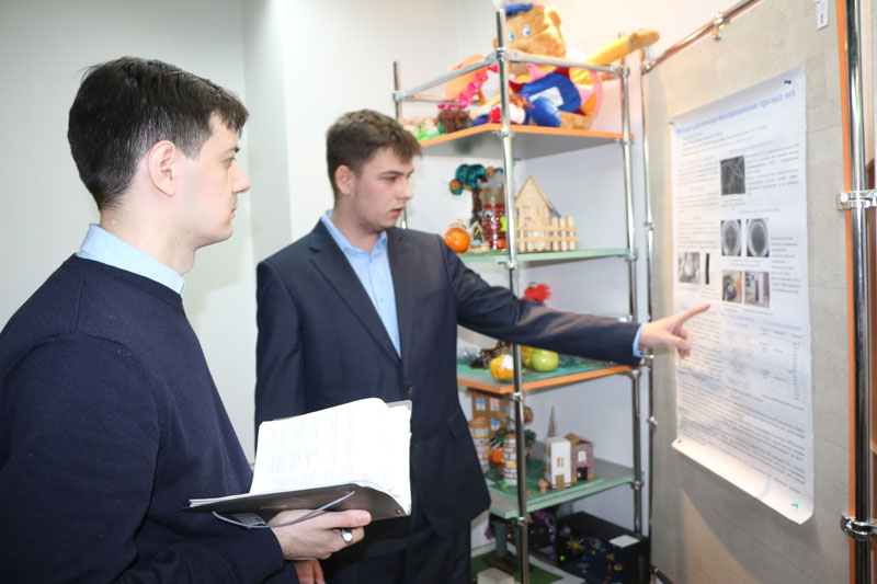 Фото к В ИЦАЭ Томска состоялась защита юношеских исследовательских работ Всероссийского конкурса имени В. И. Вернадского