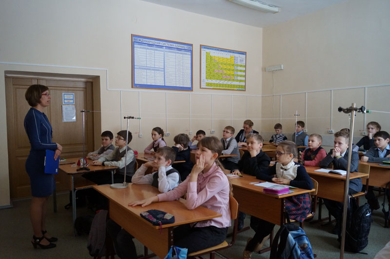 Фото к Реактивное движение: томские школьники приняли участие во Всероссийской Неделе высоких технологий и технопредпринимательства