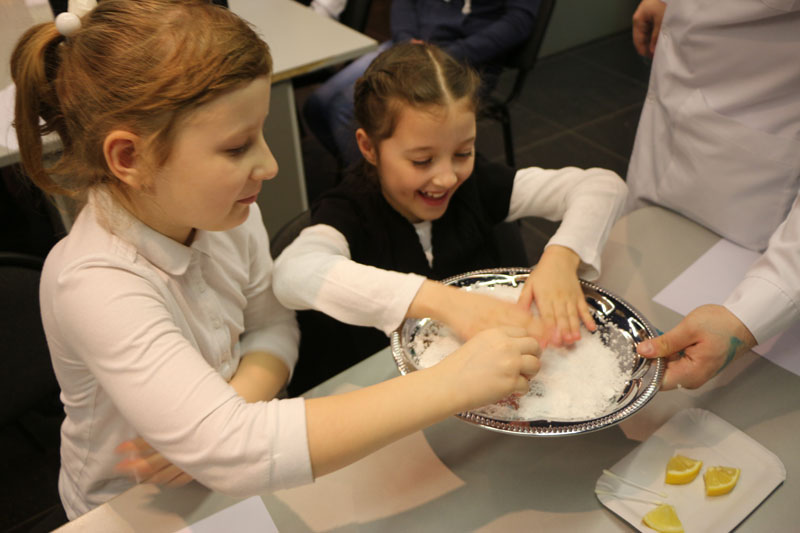 Фото к Томские первоклассники «заФИКСИровали» Неделю высоких технологий