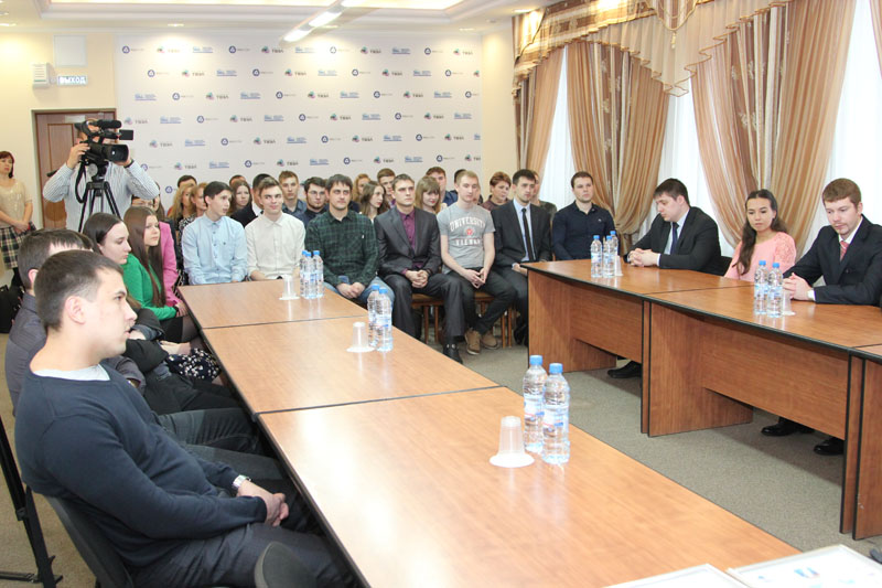 Фото к На СХК прошло посвящение в молодые работники