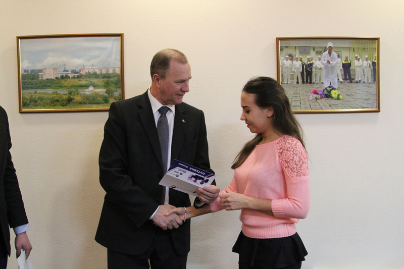 Фото к На СХК прошло посвящение в молодые работники