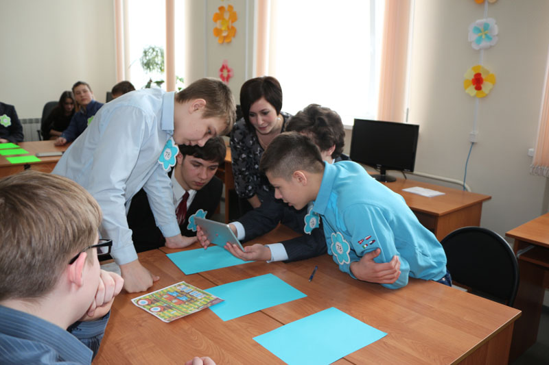 Фото к Северские школьники изучили «АЭС на ладони» и совершили пять шагов в Мир атомной энергии  