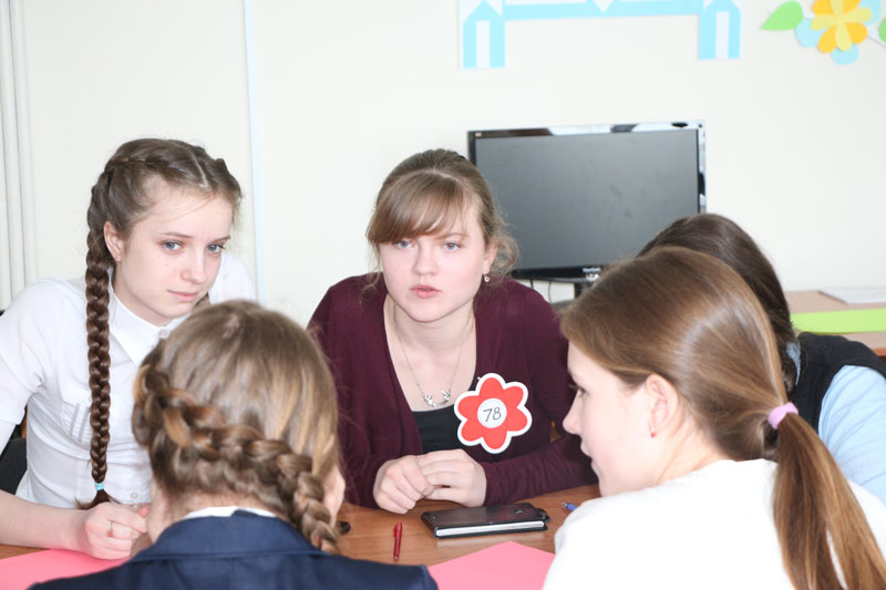 Фото к Северские школьники изучили «АЭС на ладони» и совершили пять шагов в Мир атомной энергии  