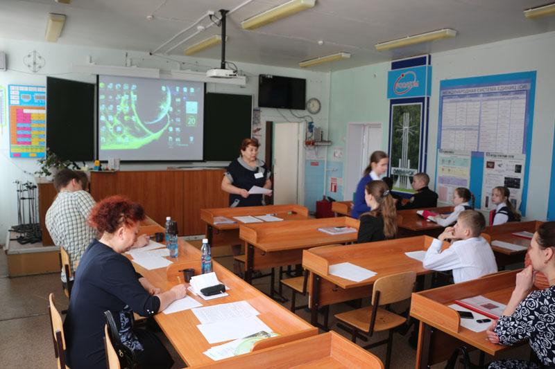 Фото к «Мир начинается с меня»: в Северске прошел IV открытый конкурс проектно-исследовательских работ 