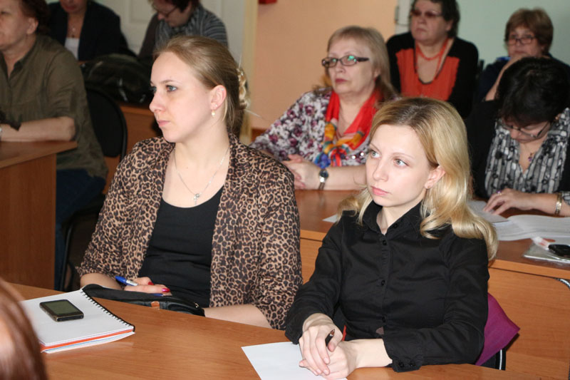 Фото к «Как научить школьников думать?»: в Томске прошла встреча Любови Стрельниковой с учителями 