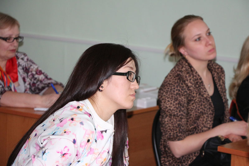 Фото к «Как научить школьников думать?»: в Томске прошла встреча Любови Стрельниковой с учителями 
