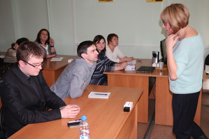 Фото к «Как научить школьников думать?»: в Томске прошла встреча Любови Стрельниковой с учителями 