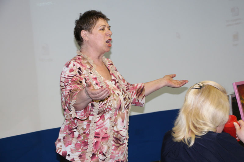 Фото к 80 лет: ИЦАЭ Томска поздравил с Юбилеем своего посетителя