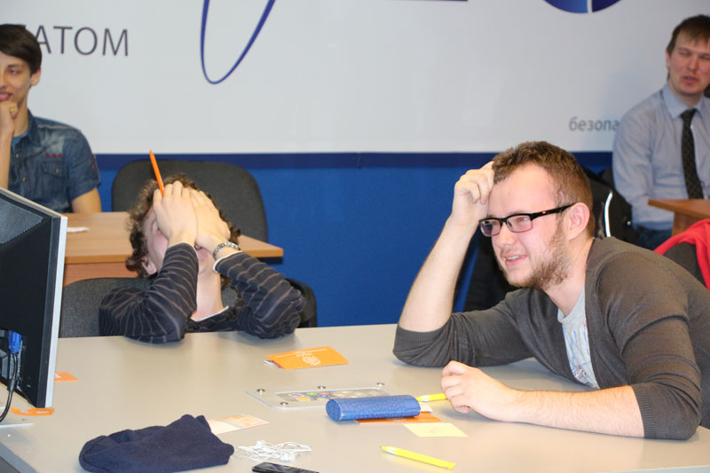 Фото к «Мстители: Эра Альтрона»: в ИЦАЭ Томска прошла интеллектуальная игра «Marvel Quiz» 