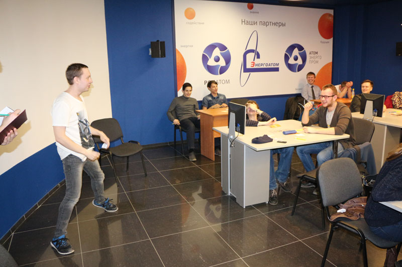 Фото к «Мстители: Эра Альтрона»: в ИЦАЭ Томска прошла интеллектуальная игра «Marvel Quiz» 