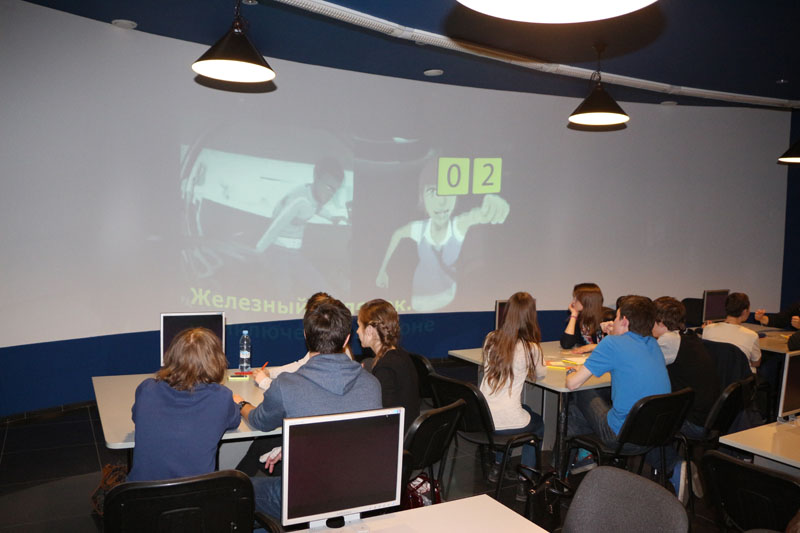 Фото к «Мстители: Эра Альтрона»: в ИЦАЭ Томска прошла интеллектуальная игра «Marvel Quiz» 