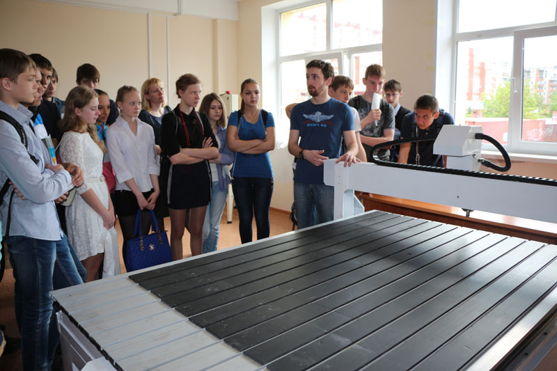 Фото к В Томске открылся центр молодежного инновационного творчества 