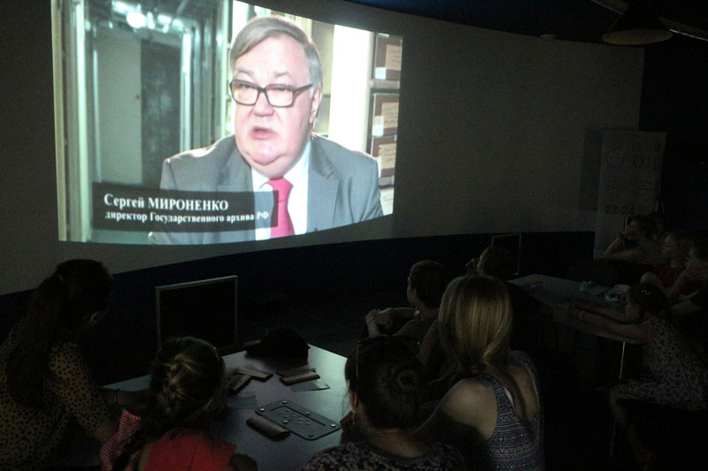 Фото к «Черные дыры, белые пятна»: Аркадий Бедеров о тонкостях работы телеканала «Россия-Культура»