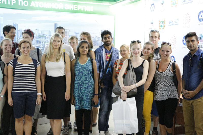 Фото к Интенсивное погружение: иностранные студенты в гостях у ИЦАЭ Томска