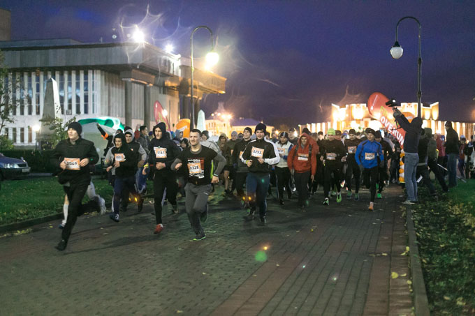 Фото к Ночной забег: ИЦАЭ зарядил город энергией атома