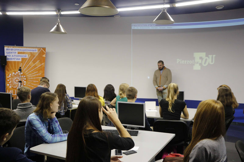 Фото к Все о РАО: Никита Медянцев — школьникам