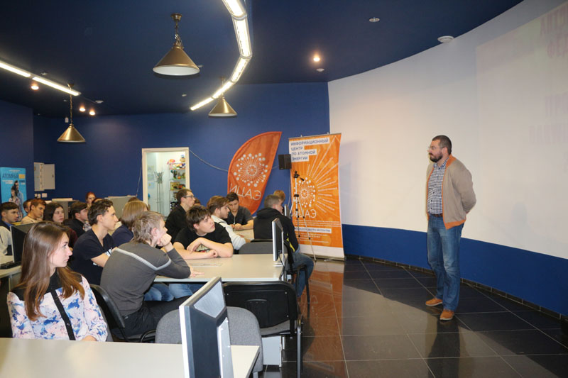 Фото к Все о РАО: Никита Медянцев — школьникам