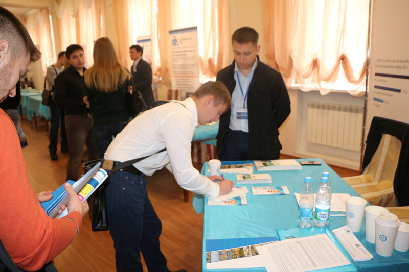 Фото к Территория абитуриента: ИЦАЭ Томска принял участие в «Днях карьеры Росатома»