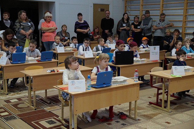 Фото к «РобоСеверск — III»: В Северске состоялись соревнования по робототехнике