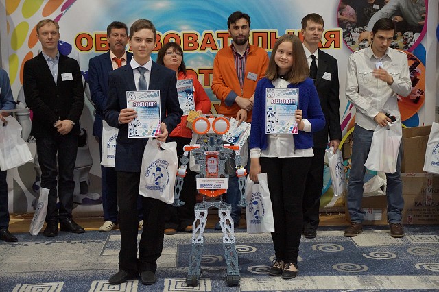 Фото к «РобоСеверск — III»: В Северске состоялись соревнования по робототехнике