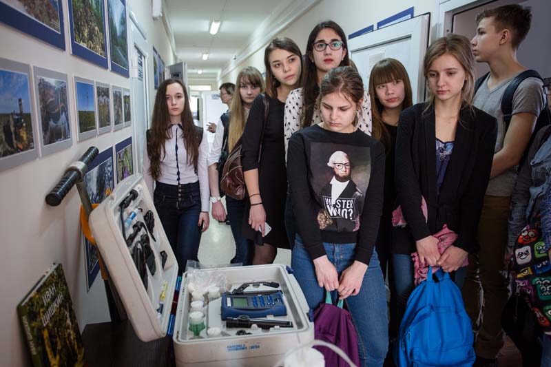 Фото к «Наука рождается в лабораториях»: в рамках НВТ состоялась очередная экскурсия в лабораторию ТГУ