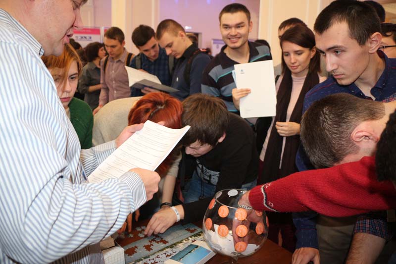 Фото к ИЦАЭ Томска принял участие в ежегодном мероприятии «Дни карьеры Росатома» 