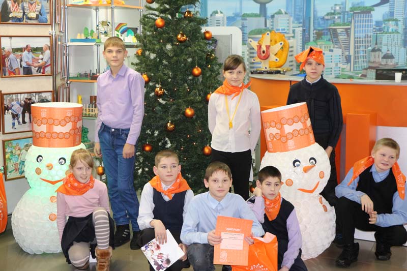 Фото к Атомный снеговик своими руками